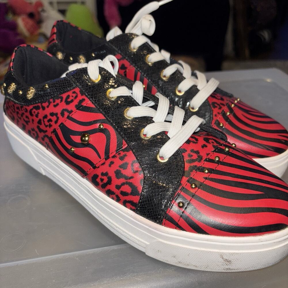 Call It Spring Disney Womens Sneakers LION KING Size 11 Cartoon Simba RARE - Picture 2 of 7